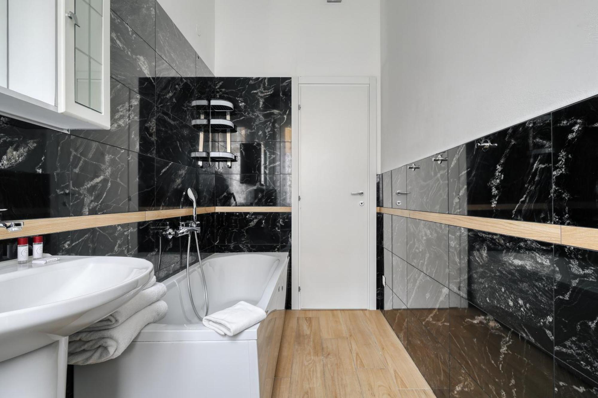 Joivy Chic 3-Bed Flat Near Colonne Di San Lorenzo Milano Esterno foto