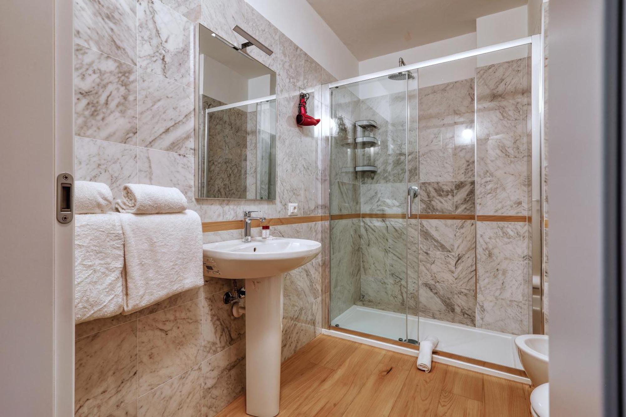 Joivy Chic 3-Bed Flat Near Colonne Di San Lorenzo Milano Esterno foto